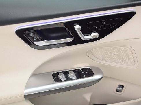 Certified 2023 Mercedes-Benz C 300 Sedan image 21