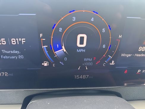 Used 2025 Chevrolet Traverse LT FWD image 26