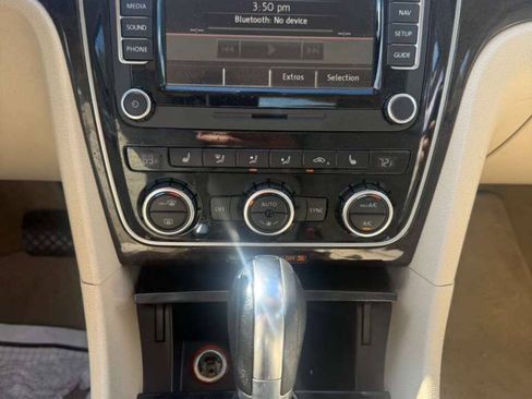 Used 2014 Volkswagen Passat 1.8T SEL Premium FWD image 13