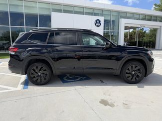 New 2026 Volkswagen Atlas SE FWD video 2