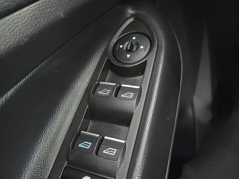 Used 2019 Ford Escape Titanium FWD image 19