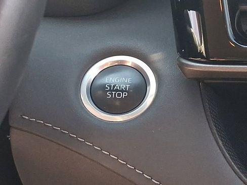 Used 2024 Toyota Highlander LE image 22