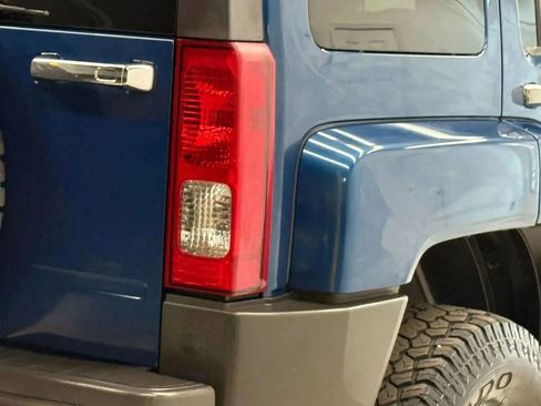 Used 2006 HUMMER H3 AWD/4WD image 10