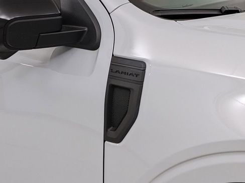 Certified 2025 Ford Maverick Lariat w/ Black Appearance Package image 42