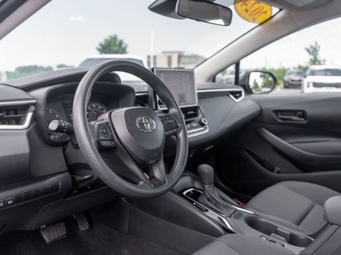 Used 2024 Toyota Corolla LE FWD image 19