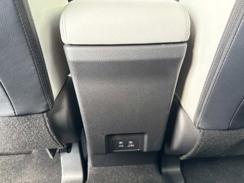 Used 2025 Mitsubishi Eclipse Cross SEL image 16