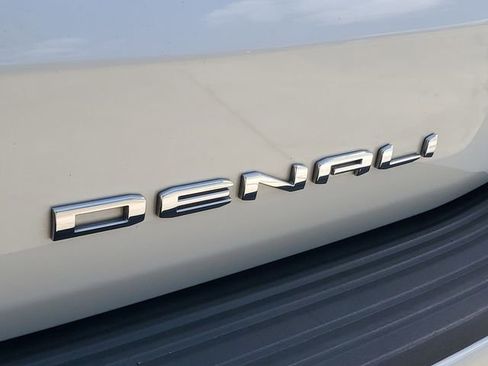 Certified 2023 GMC Yukon XL Denali image 8