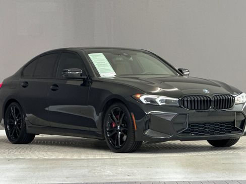 Certified 2023 BMW 330i Sedan w/ M Sport Package RWD image 6