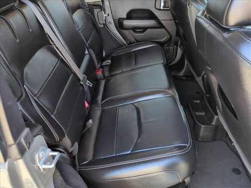Used 2023 Jeep Wrangler Unlimited Sahara AWD/4WD image 26