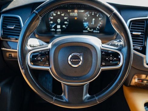 Used 2017 Volvo XC90 T6 Momentum w/ Vision Package image 15