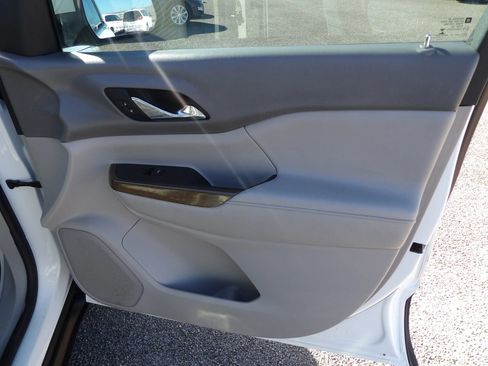 Used 2018 GMC Acadia SLE w/ Driver Alert Package I FWD image 16