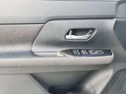 New 2026 Nissan Kicks SV image 17