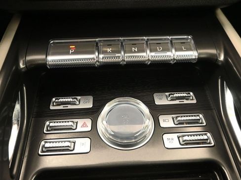 Used 2024 Lincoln Nautilus Reserve image 22