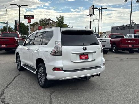 Used 2022 Lexus GX 460 Luxury w/ Off Road Package AWD/4WD image 5