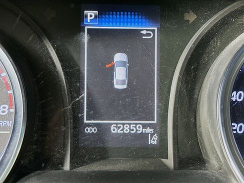 Used 2020 Toyota Camry SE image 18