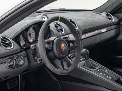 Used 2023 Porsche 718 Cayman GT4 RS RWD image 38