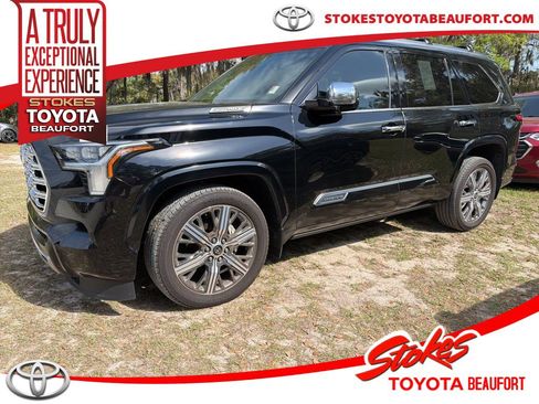 Used 2024 Toyota Sequoia Capstone image 1
