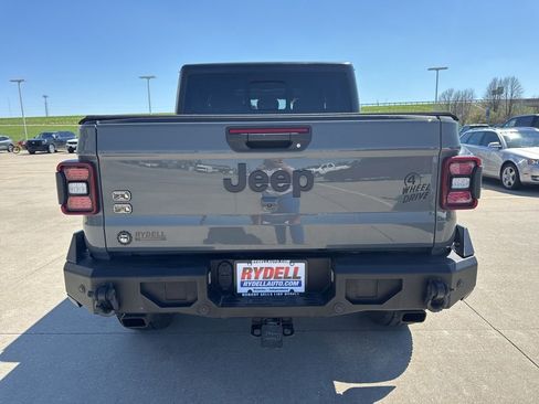Used 2021 Jeep Gladiator Sport AWD/4WD image 31