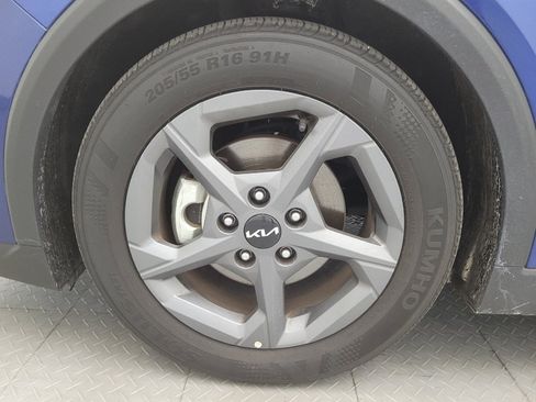 Used 2025 Kia K4 FWD image 31