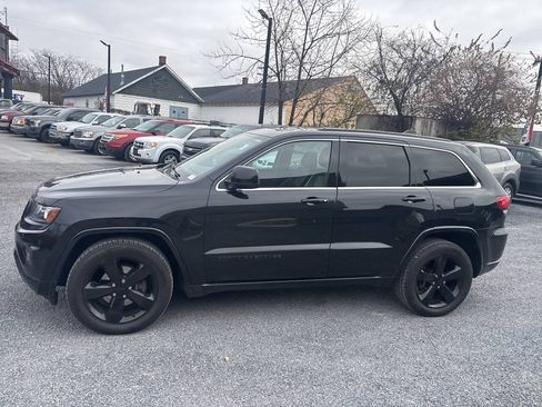 Used 2015 Jeep Grand Cherokee Altitude AWD/4WD image 8