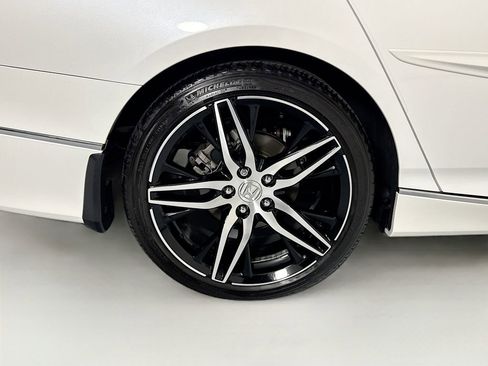 Used 2022 Honda Accord Touring image 33