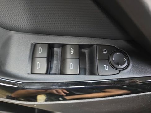 New 2026 Chevrolet Equinox LT w/ Safety and Technology Package AWD/4WD image 27