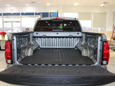 New 2026 Chevrolet Colorado LT image 14