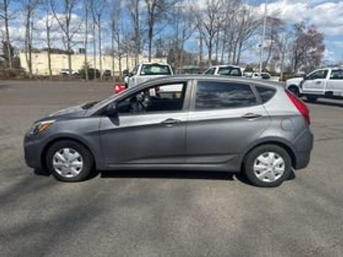 Used 2016 Hyundai Accent SE FWD image 4