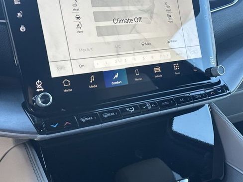 New 2026 Jeep Grand Wagoneer 2WD image 31