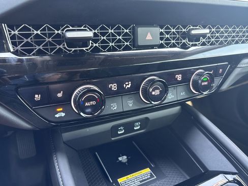 Used 2024 Honda Accord Touring image 16