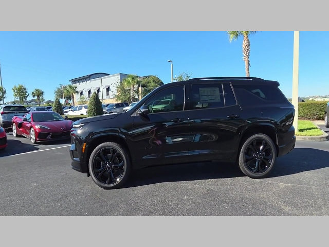 New 2027 Chevrolet Traverse RS w/ LPO, Floor Liner Package FWD image 24