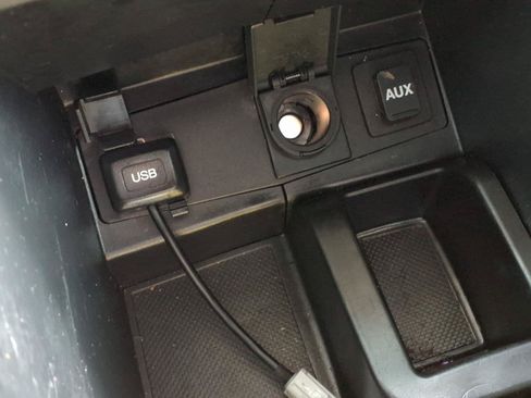 Used 2014 Honda CR-V LX image 8
