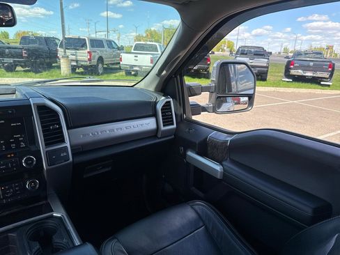 Used 2019 Ford F250 Lariat w/ Chrome Package AWD/4WD image 23