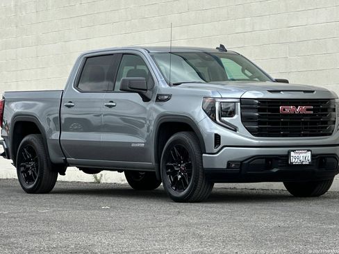 Used 2026 GMC Sierra 1500 Elevation w/ Preferred Package RWD image 1