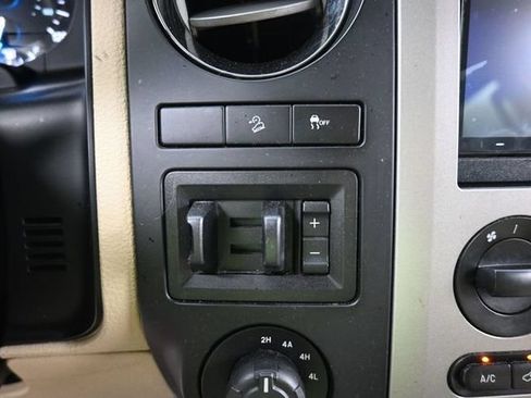 Used 2016 Ford Expedition XL AWD/4WD image 22