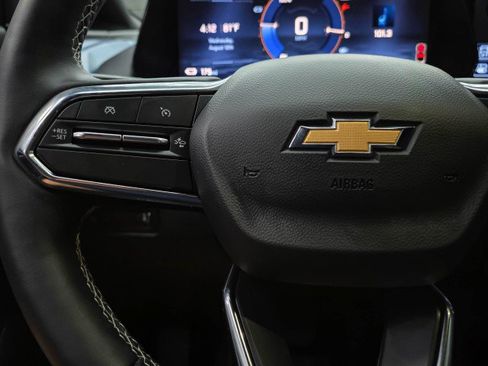 Used 2025 Chevrolet Equinox EV LT w/ Convenience Package FWD image 19