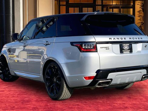 Used 2020 Land Rover Range Rover Sport HST image 11