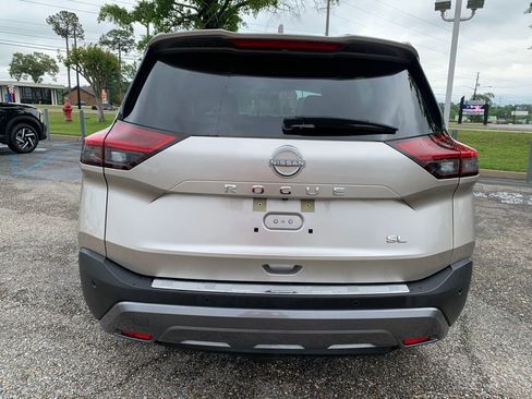 Used 2023 Nissan Rogue SL FWD image 6