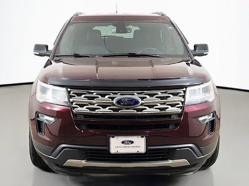 Used 2018 Ford Explorer XLT w/ Equipment Group 202A AWD/4WD image 14