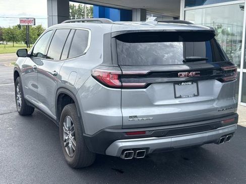 Used 2025 GMC Acadia Elevation FWD image 4