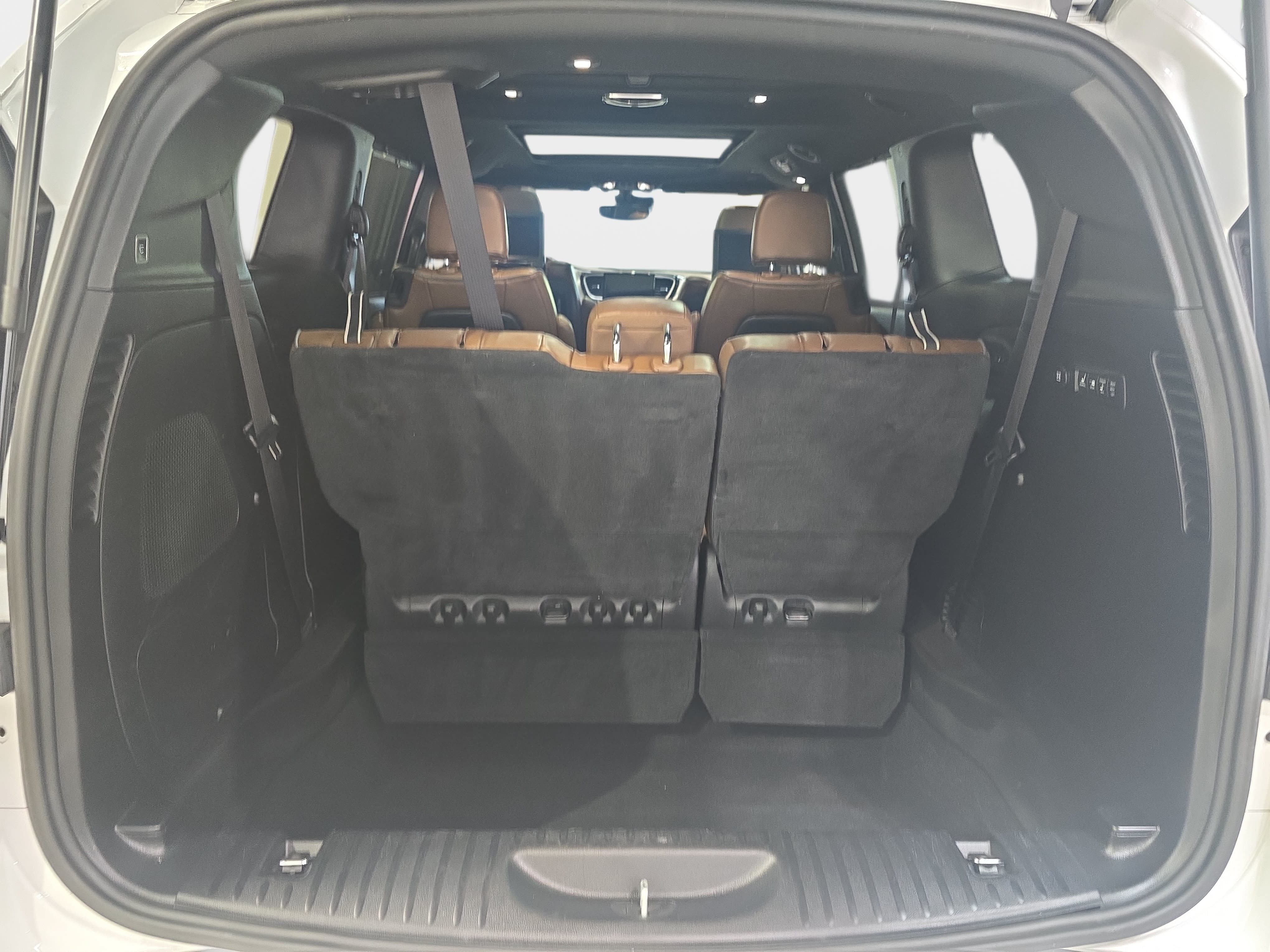 Used 2021 Chrysler Pacifica Limited w/ Uconnect Theater Family Group AWD/4WD image 28