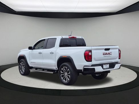 New 2026 GMC Canyon Denali AWD/4WD image 3