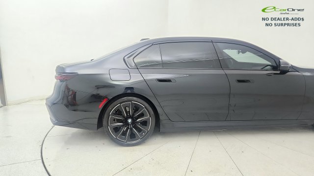 Used 2025 BMW i7 eDrive50 w/ M Sport Package RWD image 34