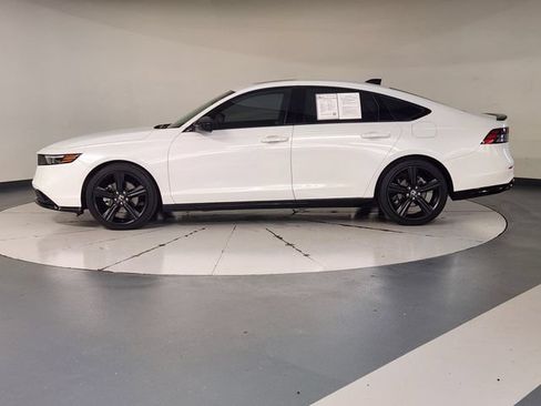 Used 2025 Honda Accord Sport image 5