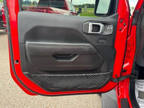 Used 2021 Jeep Gladiator Overland AWD/4WD image 34