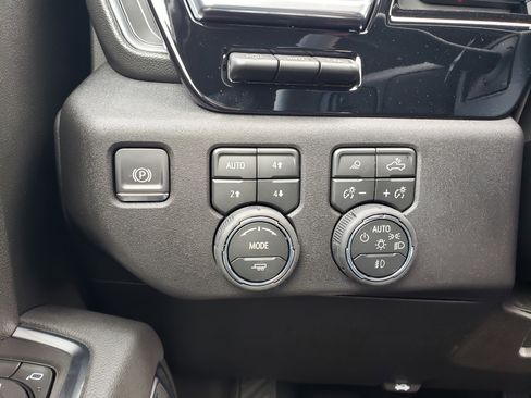 New 2026 Chevrolet Silverado 3500 High Country w/ High Country Premium Package image 16