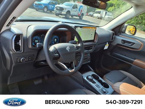 New 2025 Ford Bronco Sport Outer Banks image 9