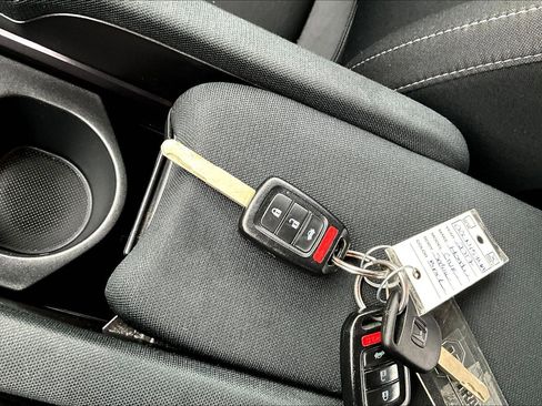 Used 2017 Honda Civic LX image 10