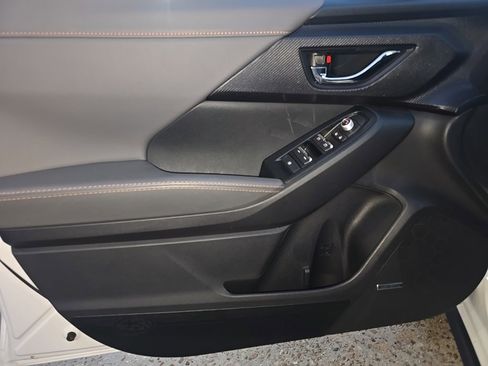 Used 2024 Subaru Crosstrek 2.5i Limited w/ Crosstrek Mirror Package image 34