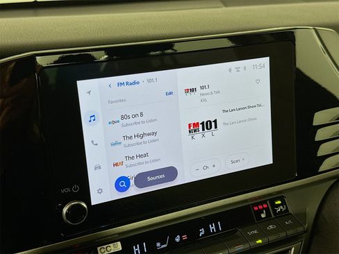 Certified 2025 Toyota Camry LE w/ Convenience Package image 15